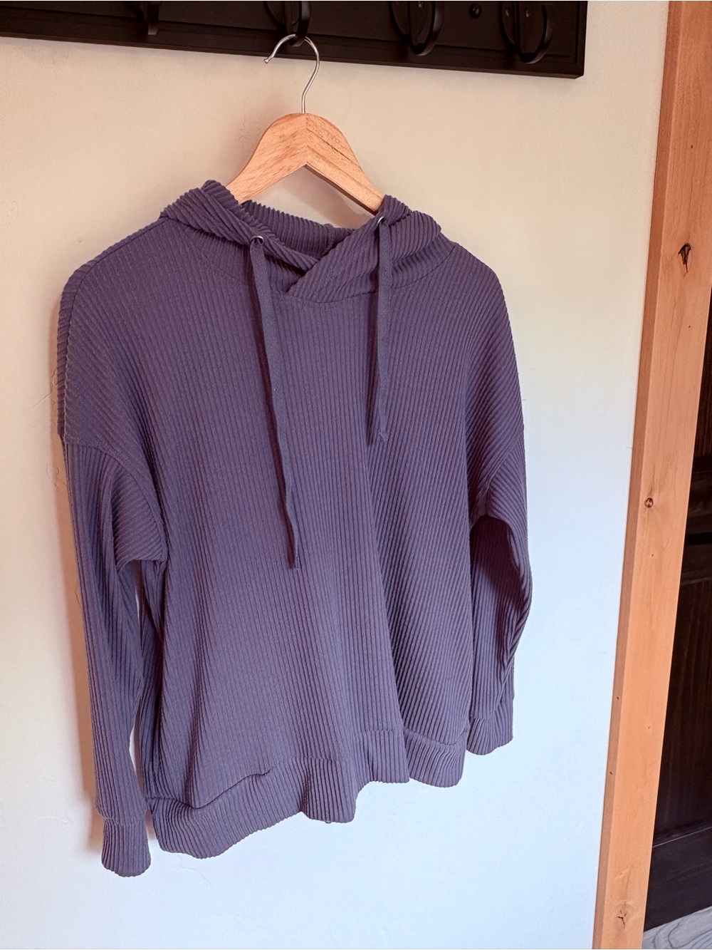 French Laundry Dusty Purple Ribbed Hoodie Pullover Size M